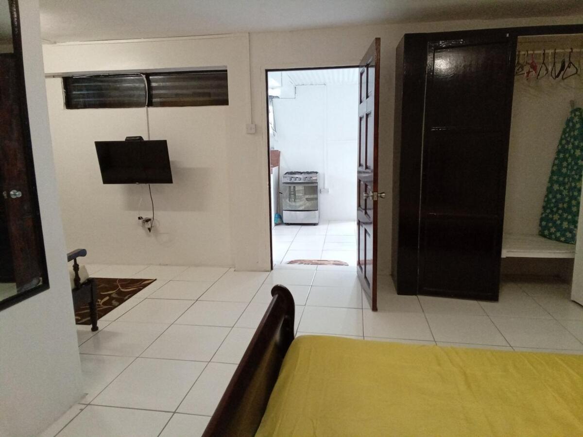 LADVILLE Apartment near Kingstown #1 Bagian luar foto